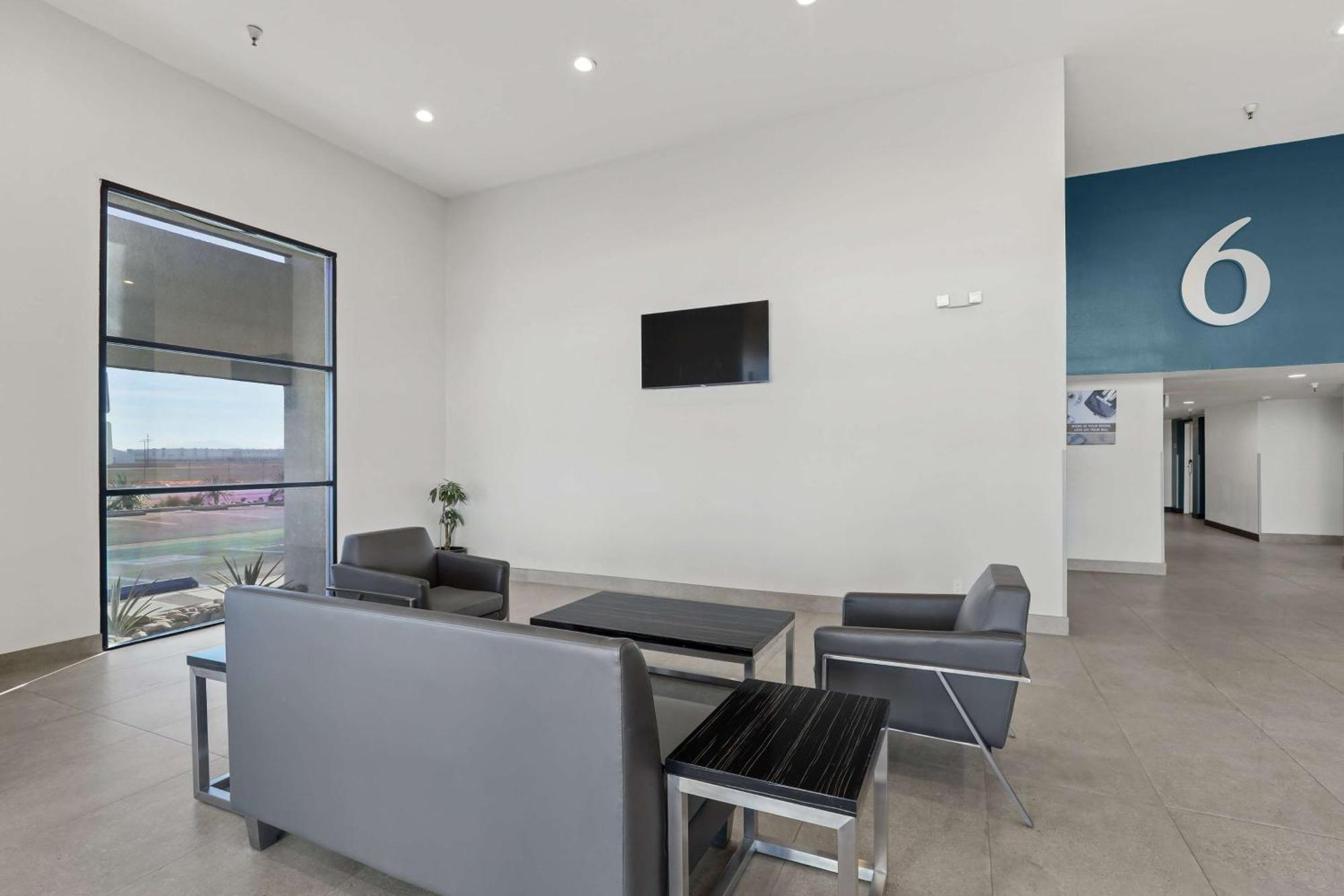 Studio 6 Suites Perris, Ca Buitenkant foto