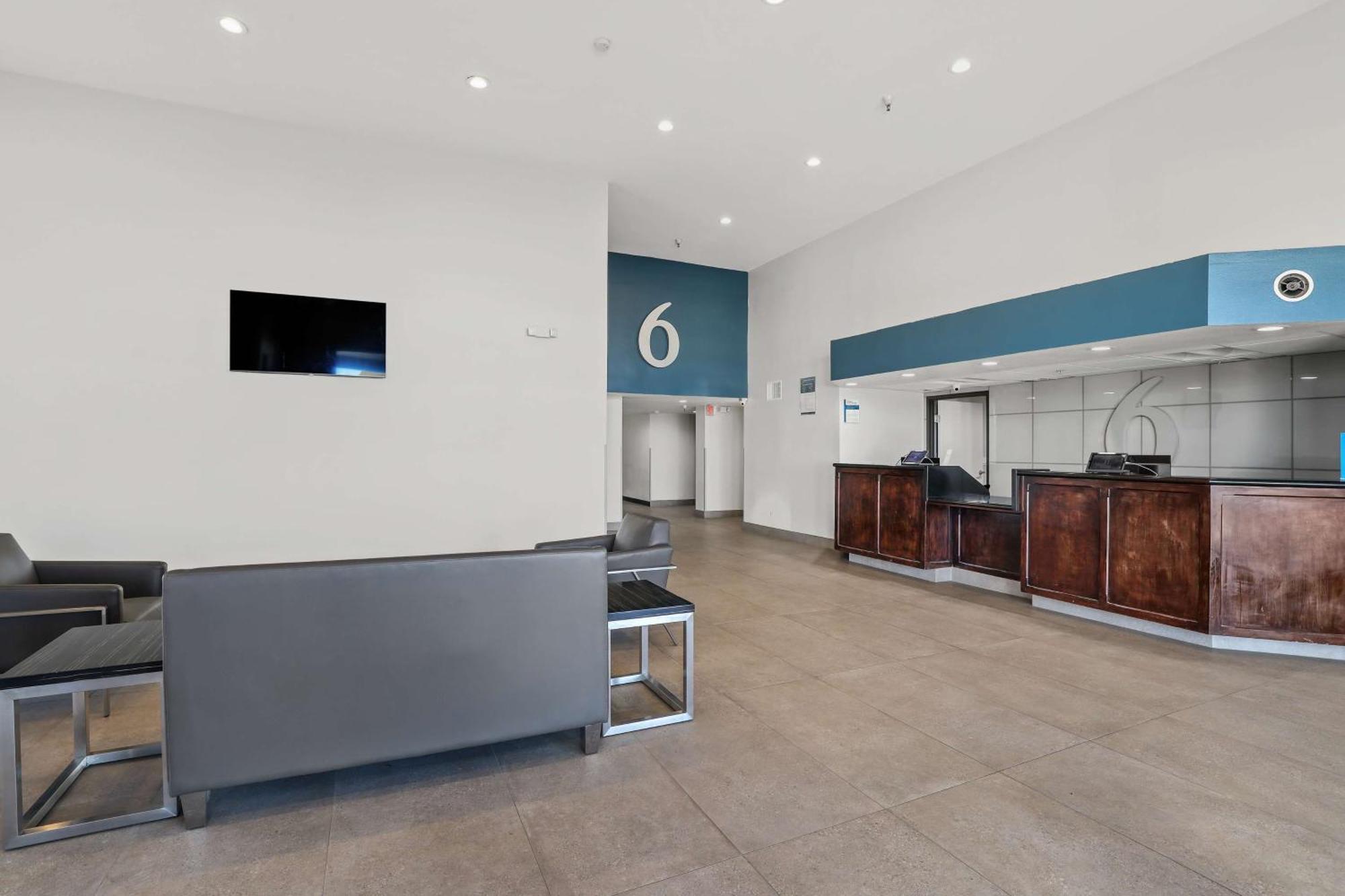 Studio 6 Suites Perris, Ca Buitenkant foto
