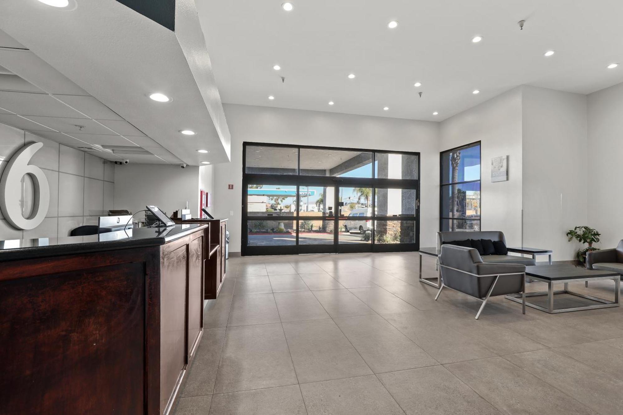 Studio 6 Suites Perris, Ca Buitenkant foto