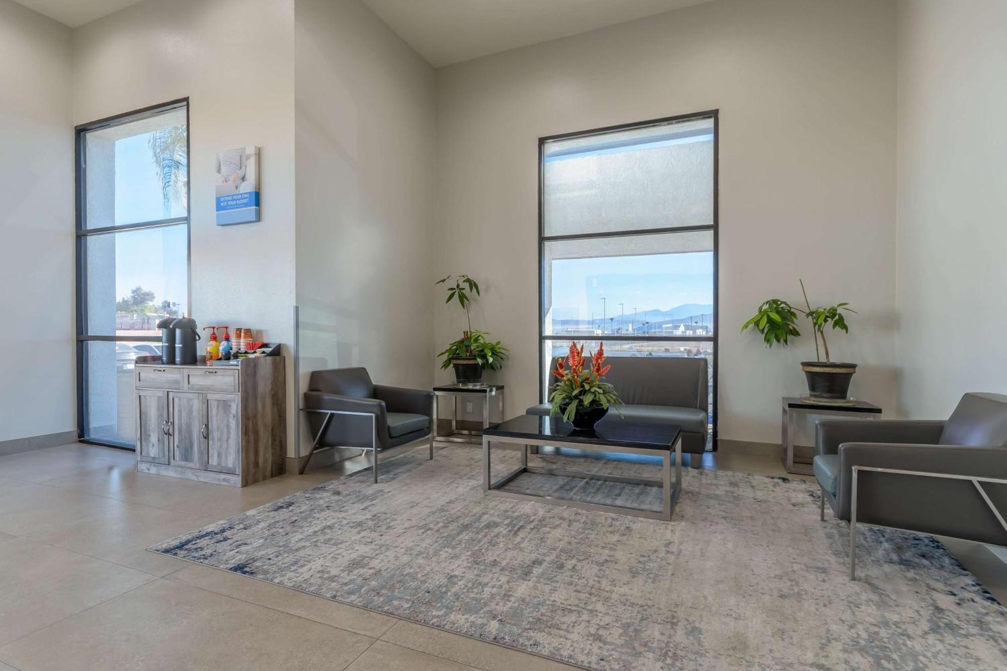 Studio 6 Suites Perris, Ca Buitenkant foto